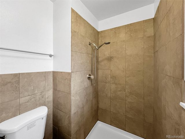 3703 S Mission Parkway, Aurora, CO 80013