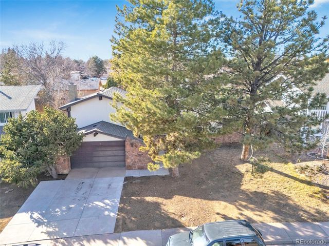 3703 S Mission Parkway, Aurora, CO 80013