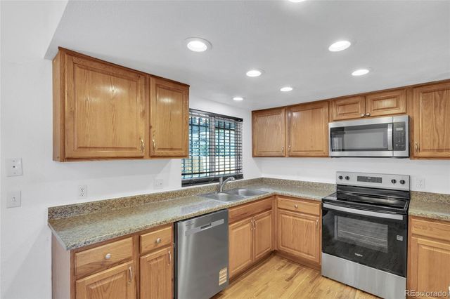 3703 S Mission Parkway, Aurora, CO 80013