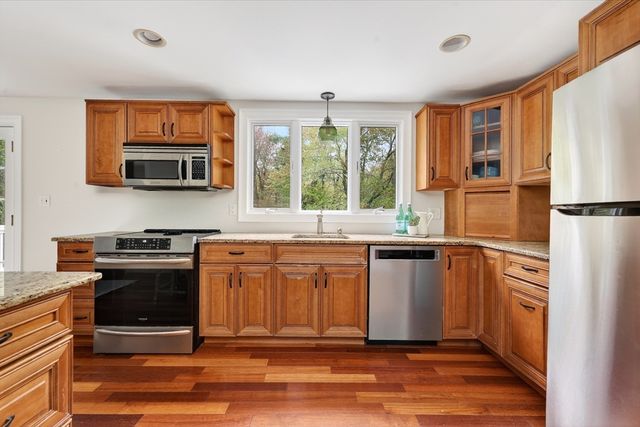 59 First Parish Rd, Norwell, MA 02061