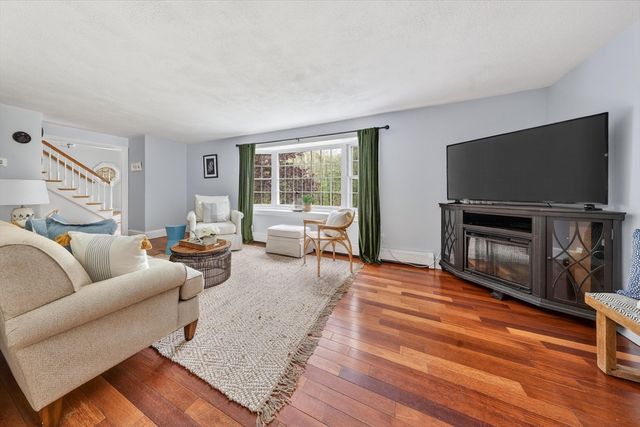 59 First Parish Rd, Norwell, MA 02061