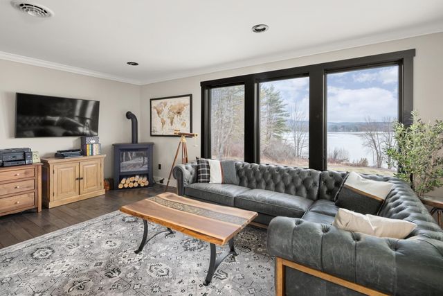 111 Lakeside Avenue, Milton, VT 05468
