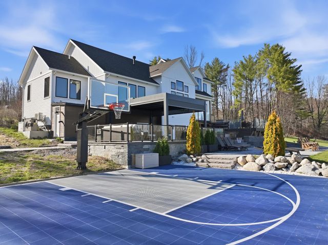 111 Lakeside Avenue, Milton, VT 05468