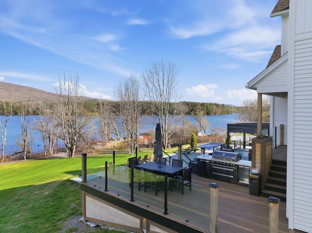111 Lakeside Avenue, Milton, VT 05468