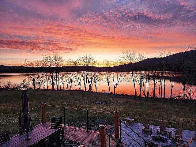 111 Lakeside Avenue, Milton, VT 05468
