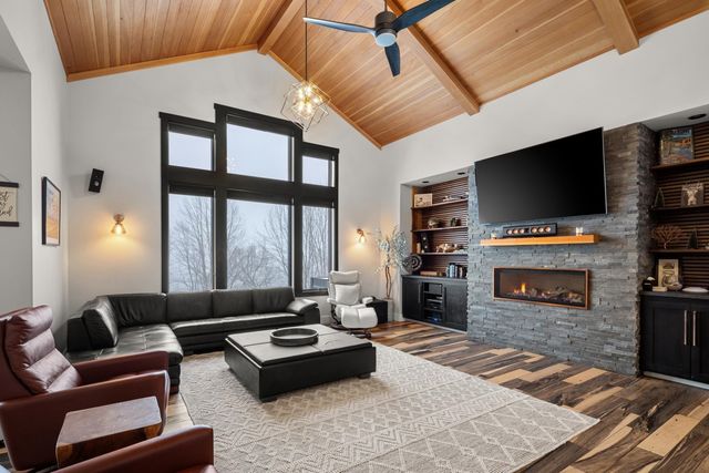 111 Lakeside Avenue, Milton, VT 05468