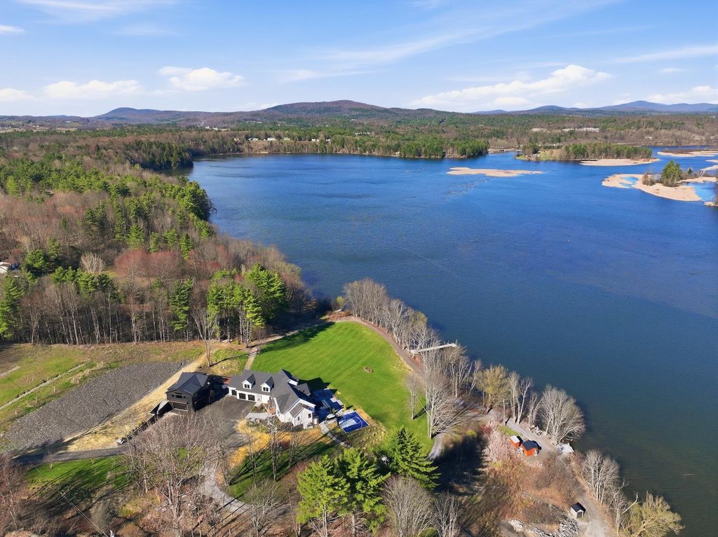 111 Lakeside Avenue, Milton, VT 05468