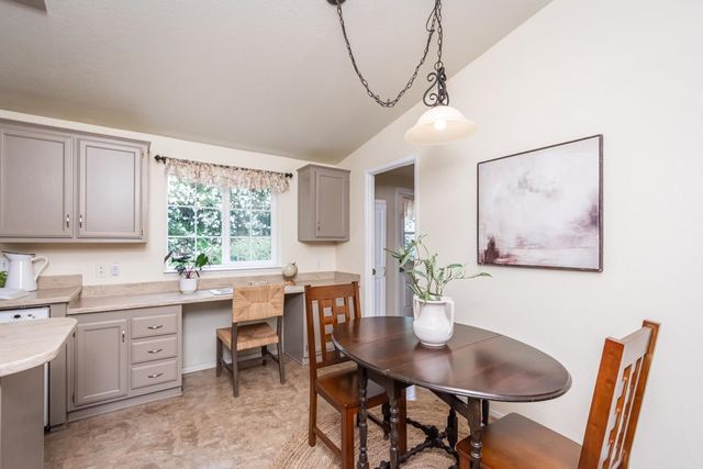 7921 Rasmussen Rd, Loomis, CA 95650