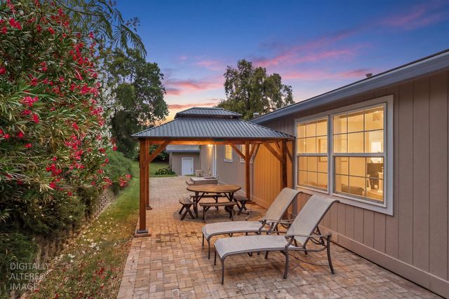 7921 Rasmussen Rd, Loomis, CA 95650