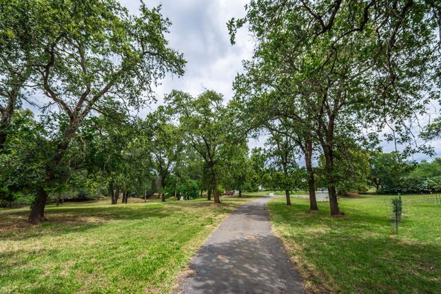 7921 Rasmussen Rd, Loomis, CA 95650