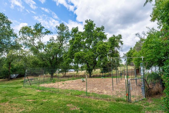 7921 Rasmussen Rd, Loomis, CA 95650
