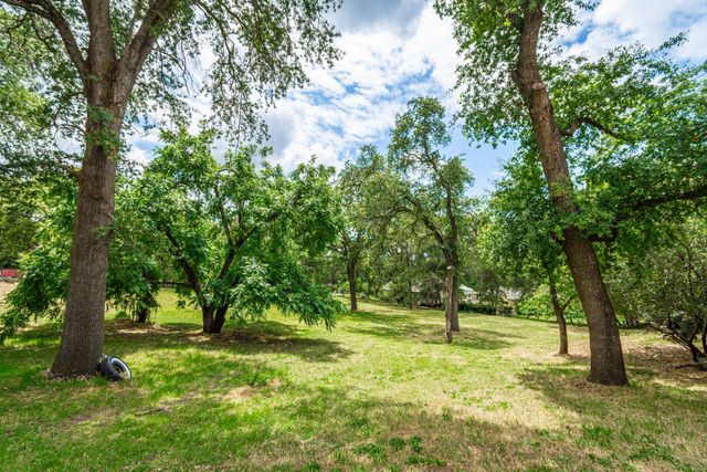 7921 Rasmussen Rd, Loomis, CA 95650