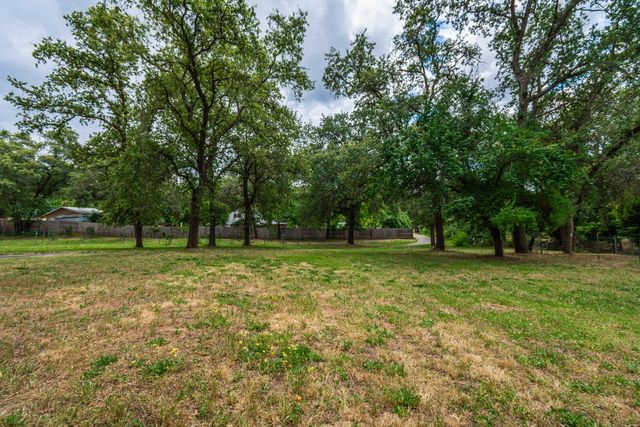 7921 Rasmussen Rd, Loomis, CA 95650