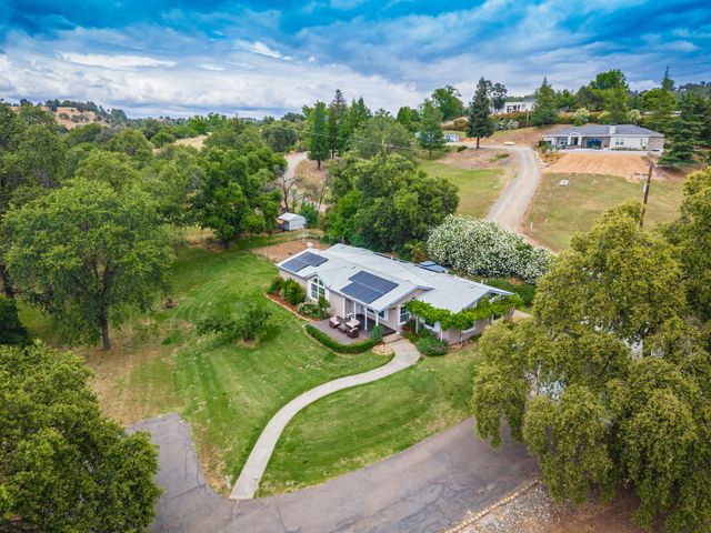 7921 Rasmussen Rd, Loomis, CA 95650