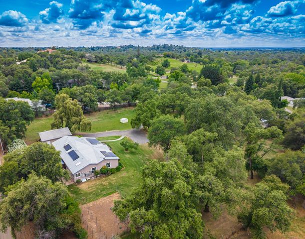 7921 Rasmussen Rd, Loomis, CA 95650