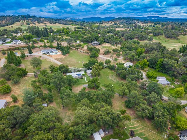 7921 Rasmussen Rd, Loomis, CA 95650