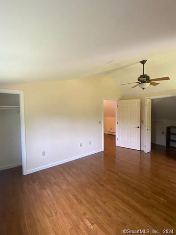 29 Hunts Brook Road, Waterford, CT 06375