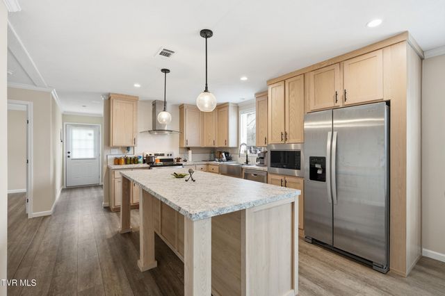 3679 High Point Road, Castlewood, VA 24224