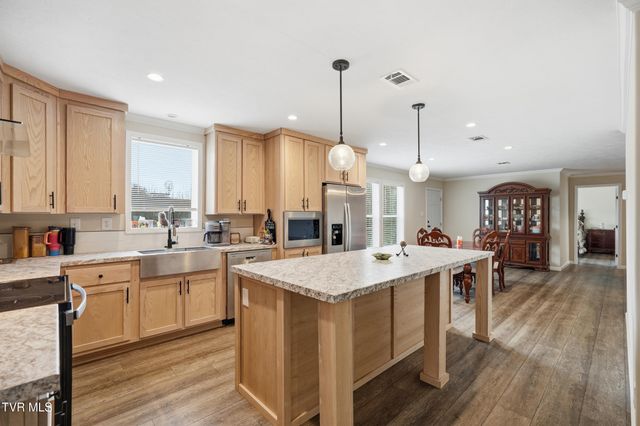 3679 High Point Road, Castlewood, VA 24224