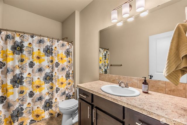 1808 Cyrene Drive NW, Olympia, WA 98502