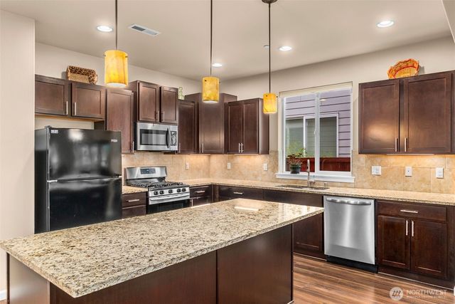 1808 Cyrene Drive NW, Olympia, WA 98502