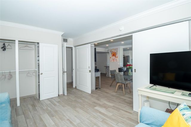 101 Briny Avenue 2207, Pompano Beach, FL 33062