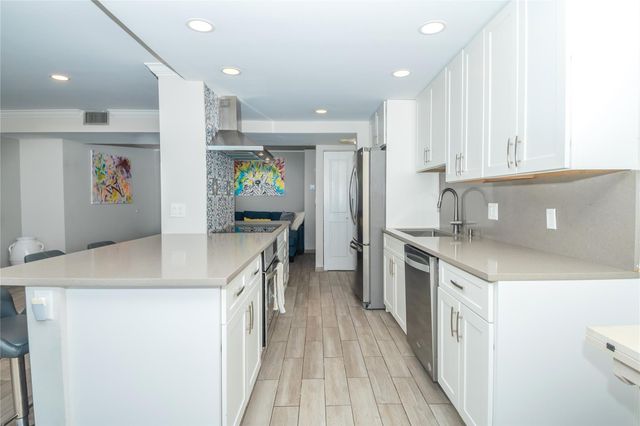 101 Briny Avenue 2207, Pompano Beach, FL 33062