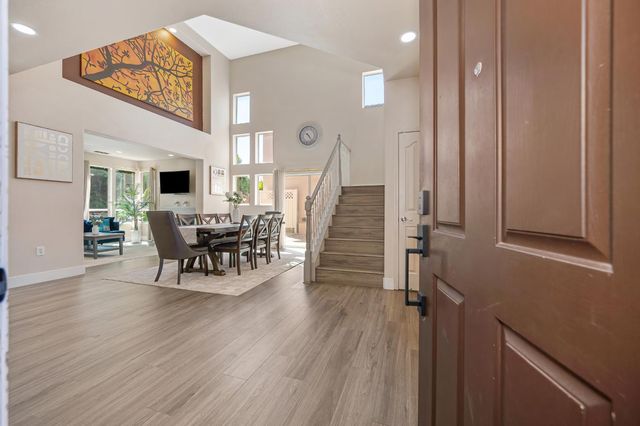 2701 Catalina Dr, Rocklin, CA 95765