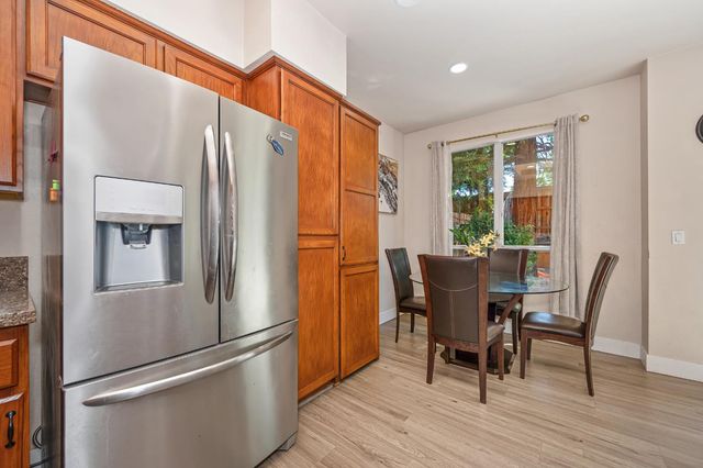 2701 Catalina Dr, Rocklin, CA 95765