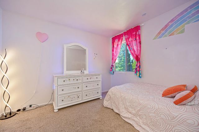 2701 Catalina Dr, Rocklin, CA 95765