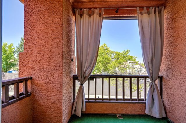 2701 Catalina Dr, Rocklin, CA 95765
