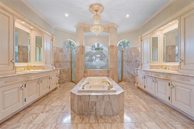 10246 Heronwood Lane, West Palm Beach, FL 33412