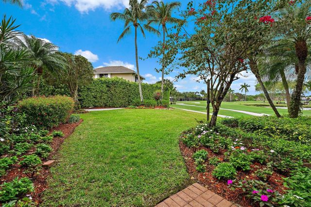 10246 Heronwood Lane, West Palm Beach, FL 33412