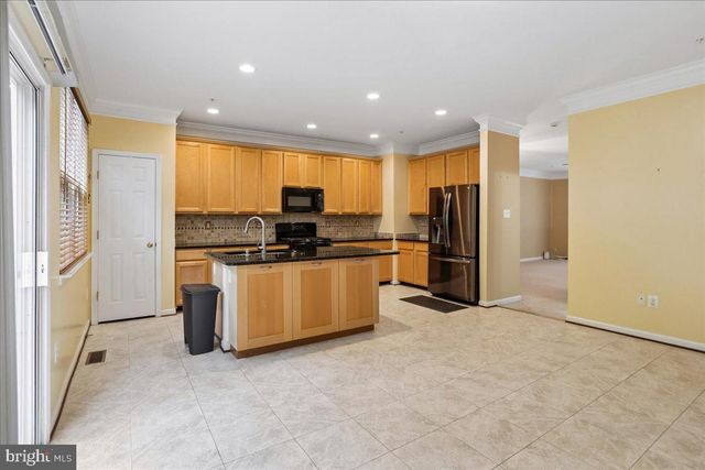 2943 SAINT HELEN CIR, Silver Spring, MD 20906