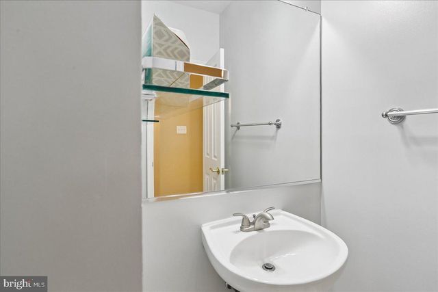 2943 SAINT HELEN CIR, Silver Spring, MD 20906