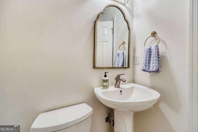2396 Leafgate Road, Decatur, GA 30033