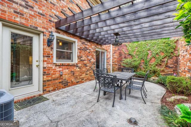 2396 Leafgate Road, Decatur, GA 30033