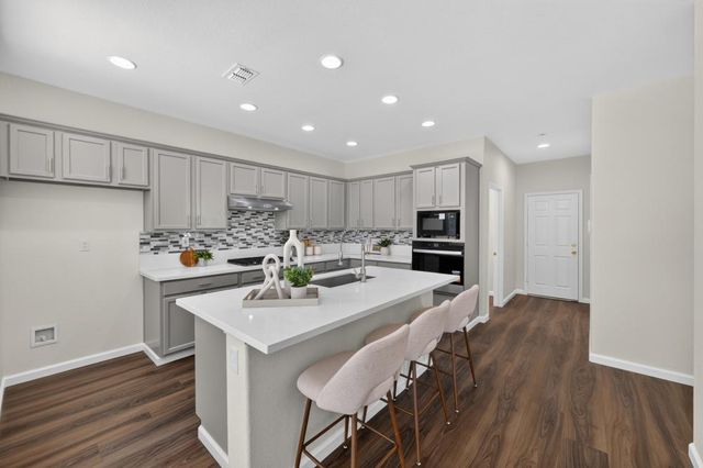 5148 Gorham Way, Sacramento, CA 95835