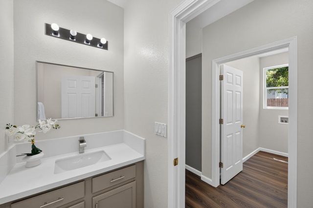 5148 Gorham Way, Sacramento, CA 95835