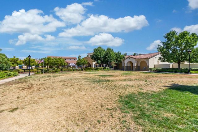 5148 Gorham Way, Sacramento, CA 95835