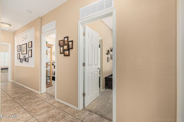 186 W DESERT VISTA Trail, San Tan Valley, AZ 85143