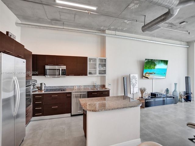 3029 NE 188th St 1024, Aventura, FL 33180