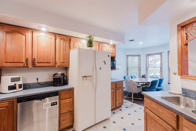 175 Oak Circle, Goreville, IL 62939