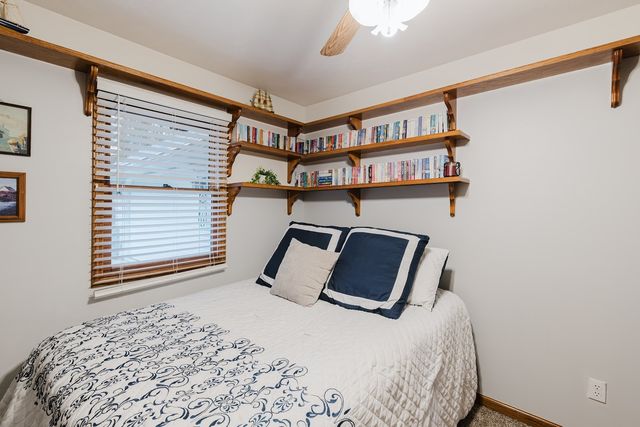 175 Oak Circle, Goreville, IL 62939