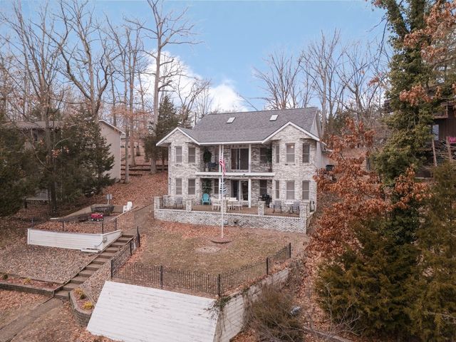 175 Oak Circle, Goreville, IL 62939