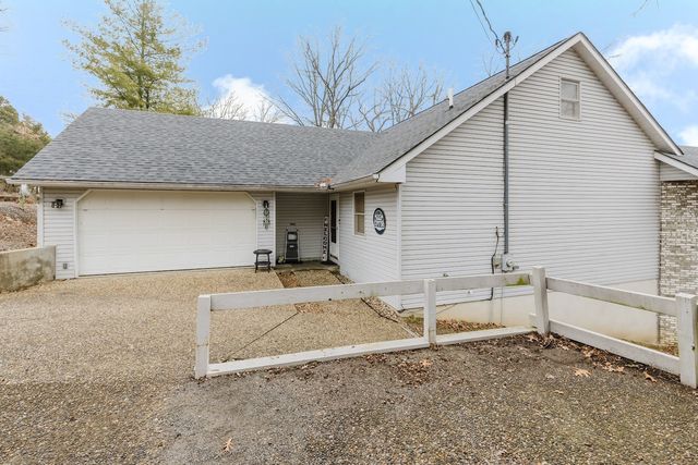 175 Oak Circle, Goreville, IL 62939