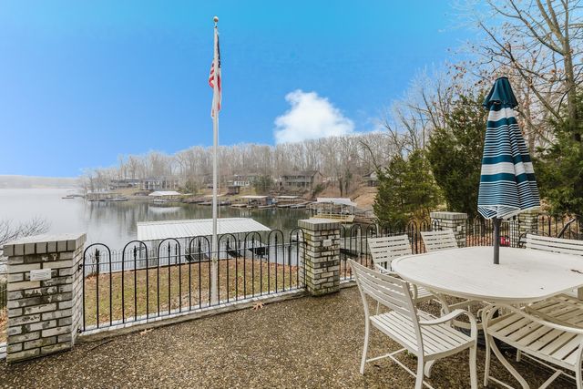 175 Oak Circle, Goreville, IL 62939