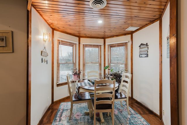 175 Oak Circle, Goreville, IL 62939