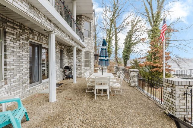 175 Oak Circle, Goreville, IL 62939