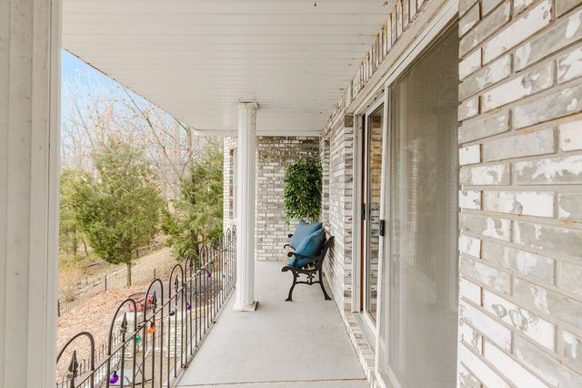 175 Oak Circle, Goreville, IL 62939